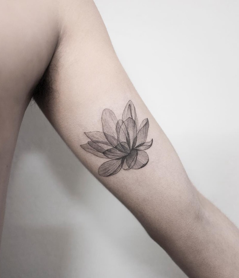 Lotus Tattoo by Hongdam